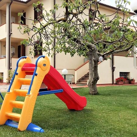 I Papaveri Apartments San Vincenzo Exterior photo