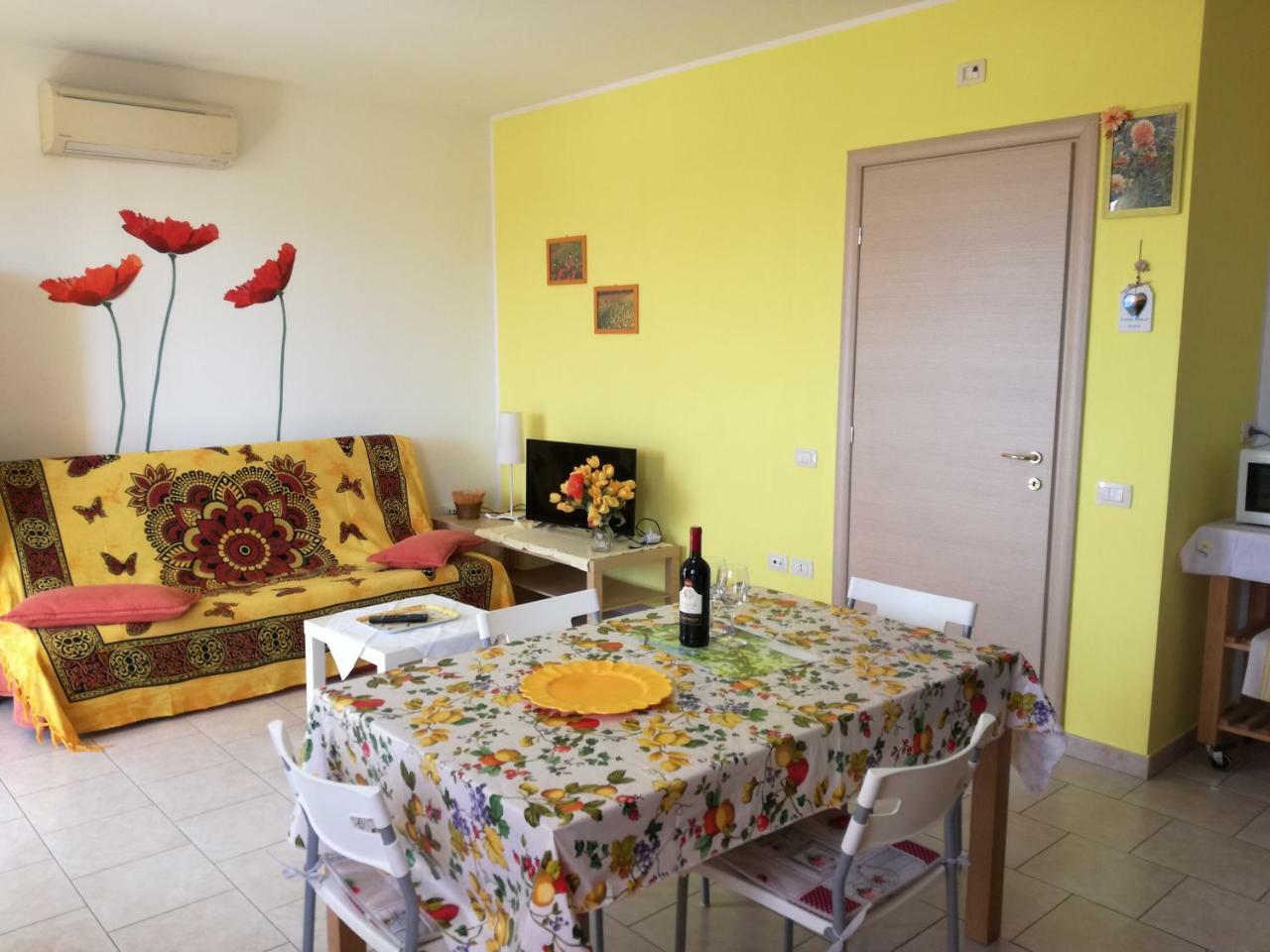 I Papaveri Apartments San Vincenzo Exterior photo