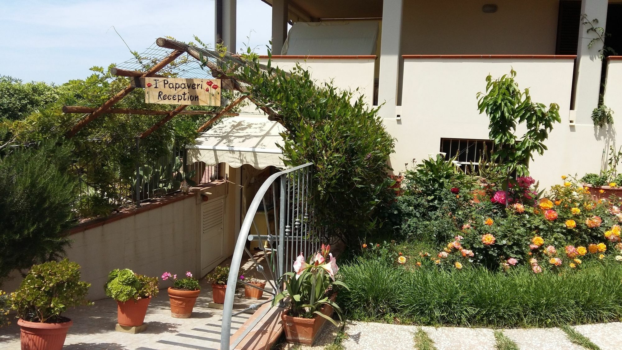 I Papaveri Apartments San Vincenzo Exterior photo
